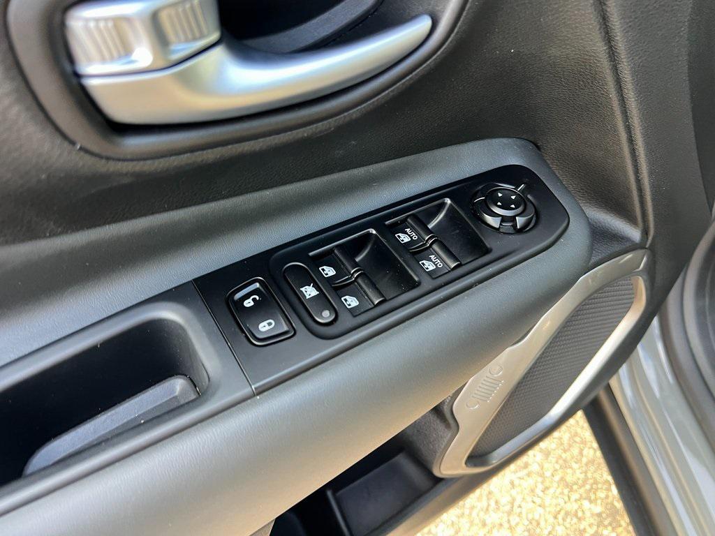 used 2022 Jeep Renegade car, priced at $20,654