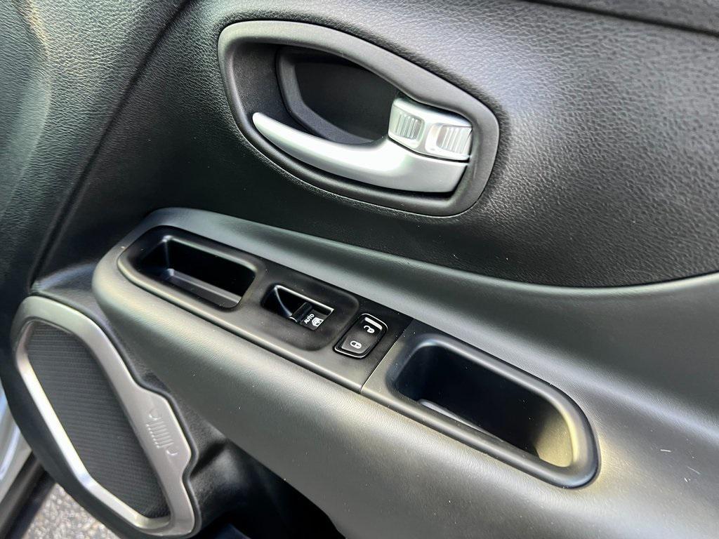 used 2022 Jeep Renegade car, priced at $20,654