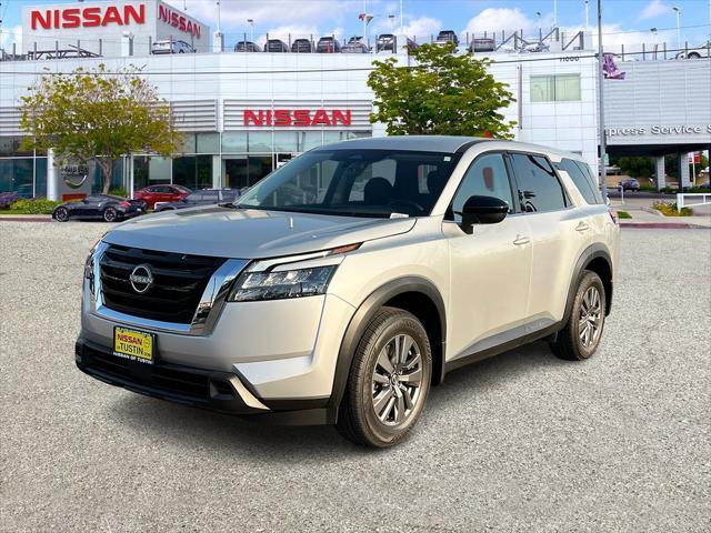 new 2025 Nissan Pathfinder car, priced at $37,865