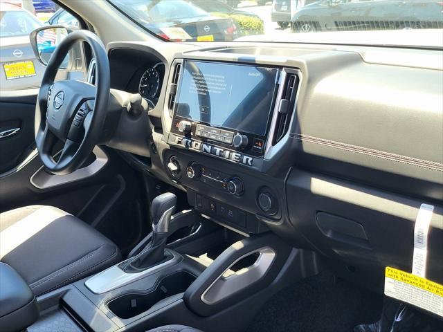 new 2025 Nissan Frontier car, priced at $39,780