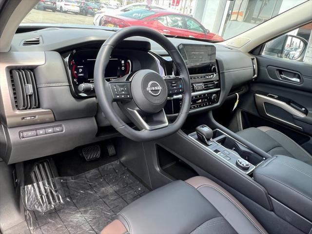 new 2025 Nissan Pathfinder car, priced at $50,852