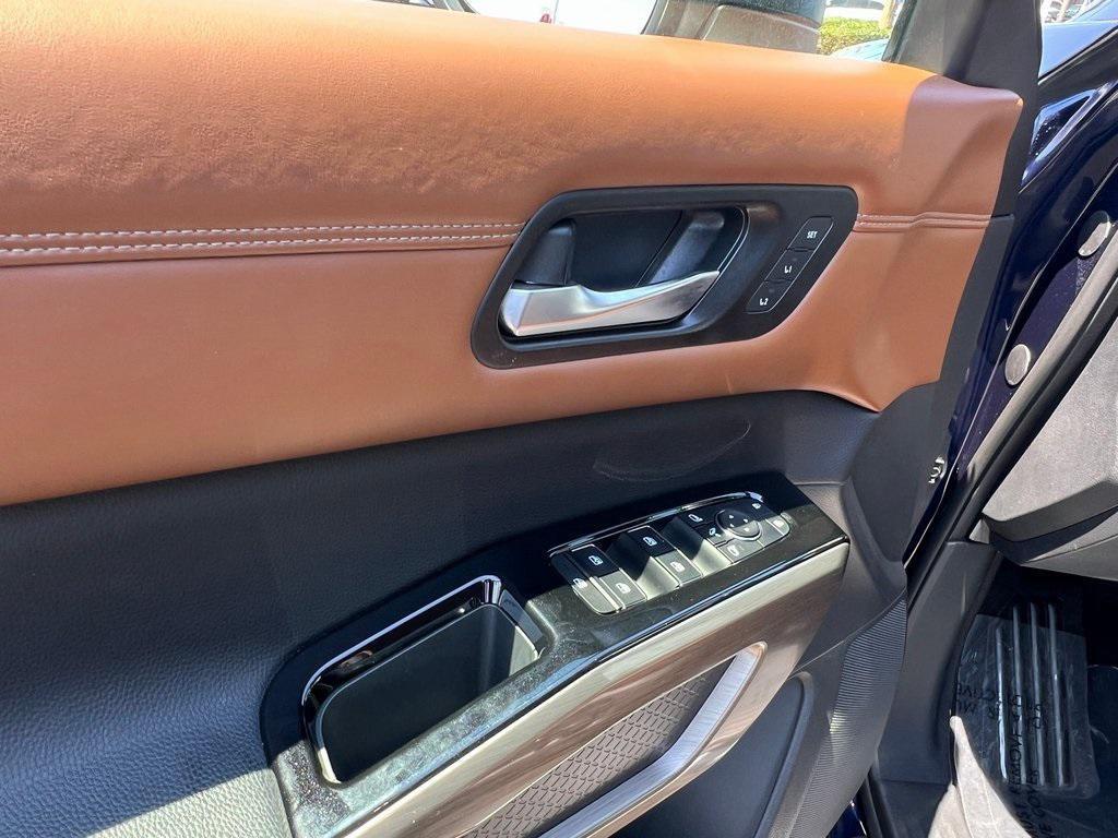 used 2022 Nissan Pathfinder car, priced at $32,832