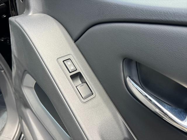 new 2025 Nissan Frontier car, priced at $39,780