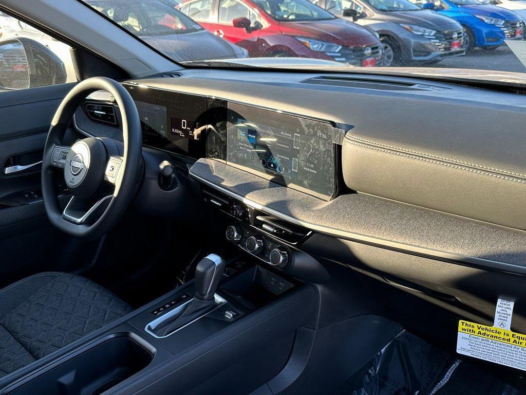 new 2025 Nissan Kicks car, priced at $24,023