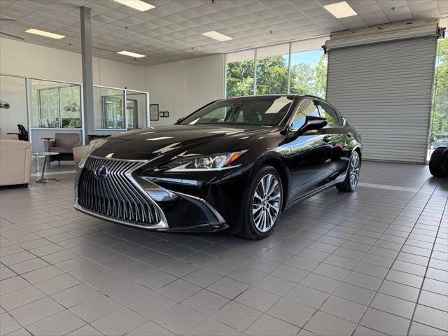 used 2019 Lexus ES 300h car, priced at $26,990