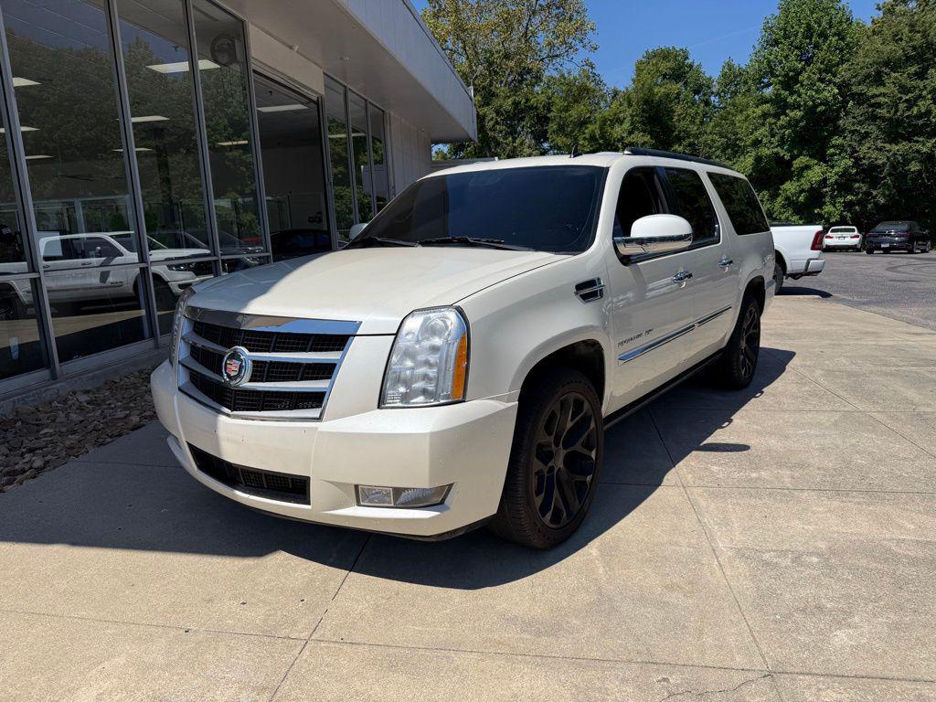 used 2014 Cadillac Escalade ESV car, priced at $17,990