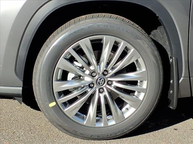 new 2026 Toyota Highlander car, priced at $55,478