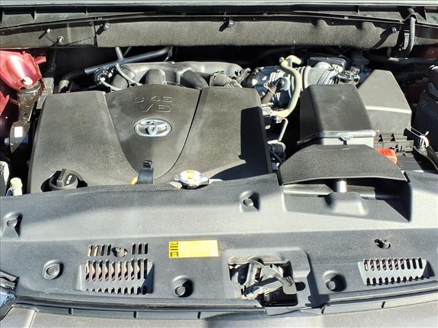 used 2018 Toyota Highlander car, priced at $25,500