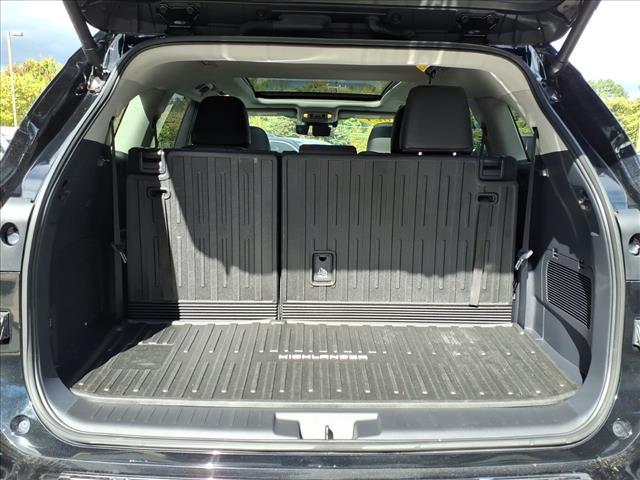 used 2024 Toyota Highlander Hybrid car, priced at $53,500