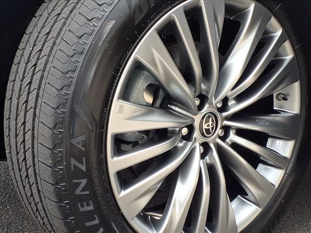 used 2024 Toyota Highlander Hybrid car, priced at $53,500