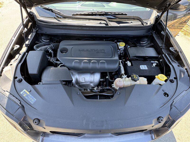 used 2020 Jeep Cherokee car, priced at $15,877