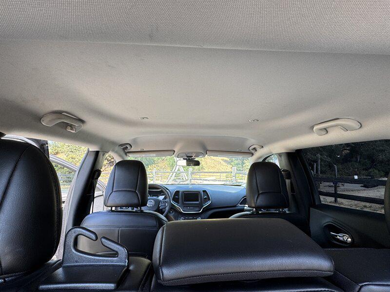 used 2020 Jeep Cherokee car, priced at $15,877
