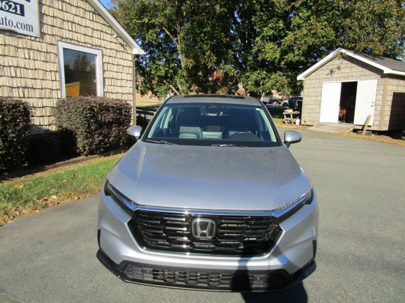 used 2025 Honda CR-V car, priced at $33,500