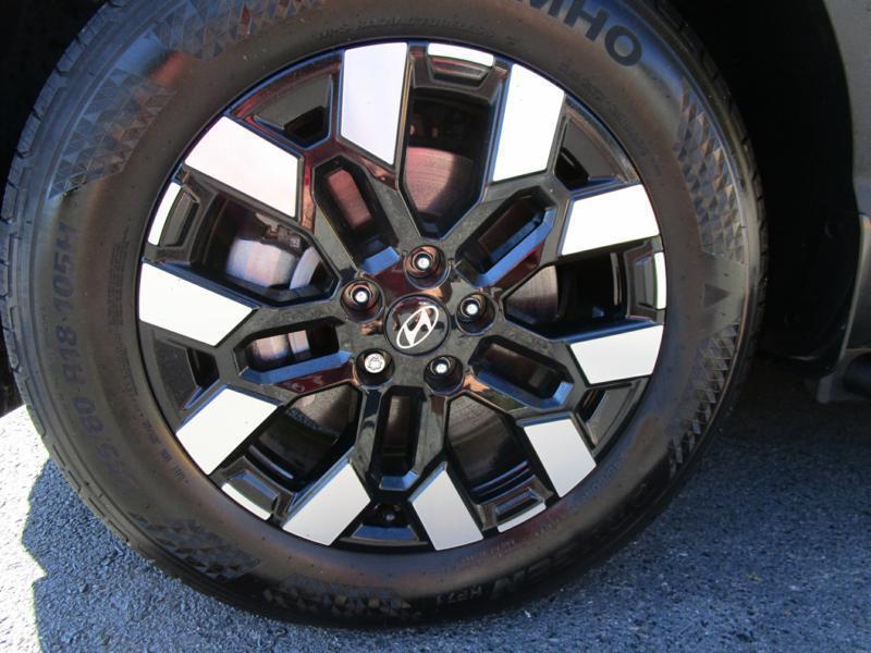 used 2025 Hyundai SANTA CRUZ car, priced at $26,990