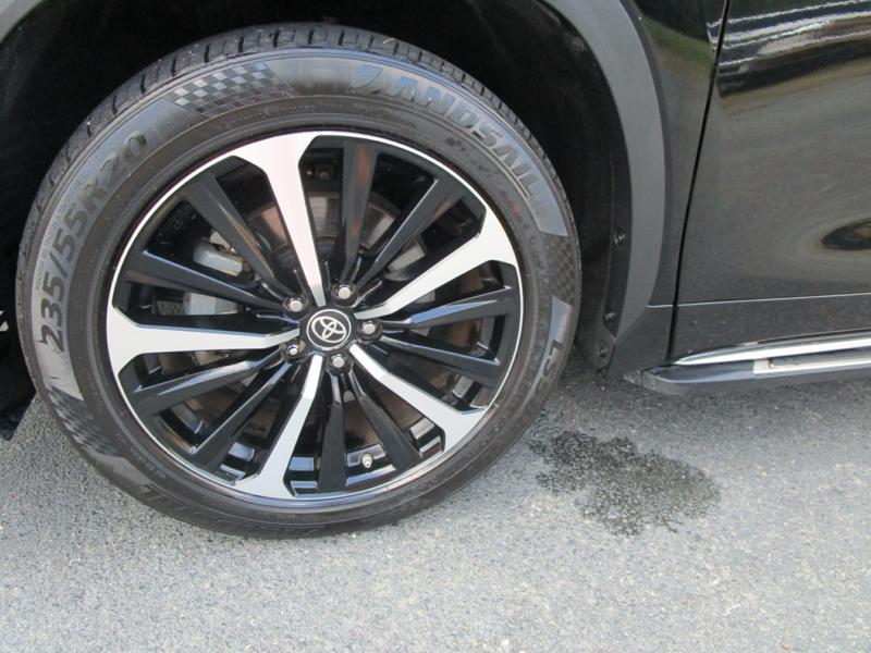 used 2022 Toyota Highlander car, priced at $36,495