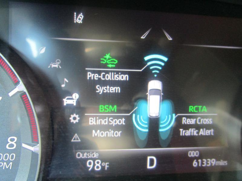 used 2023 Toyota Highlander car, priced at $35,900