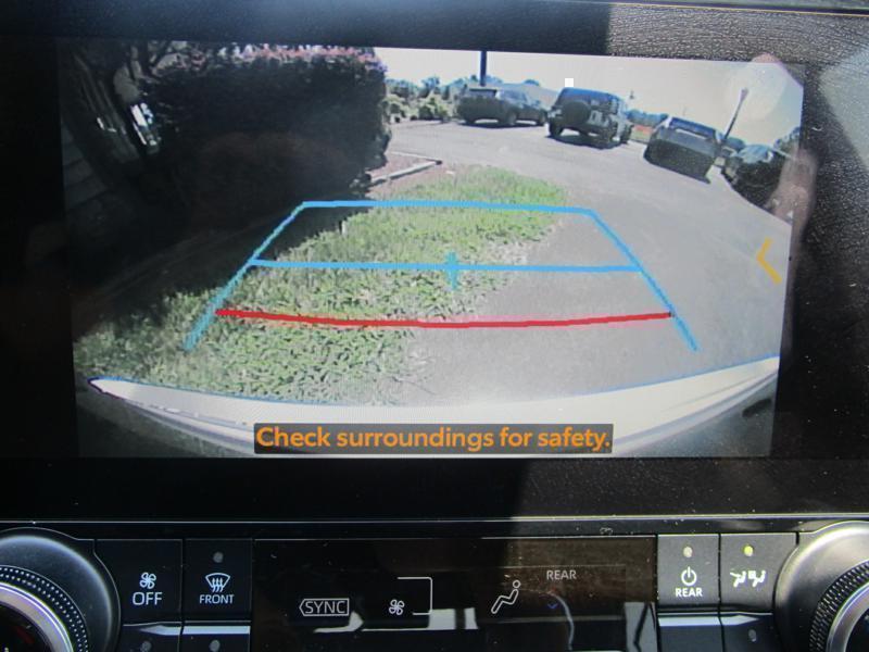 used 2023 Toyota Highlander car, priced at $35,900