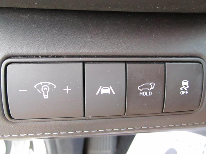 used 2023 Hyundai Santa Fe car, priced at $28,900