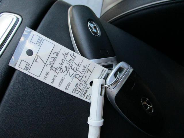 used 2022 Hyundai Santa Fe car, priced at $27,990