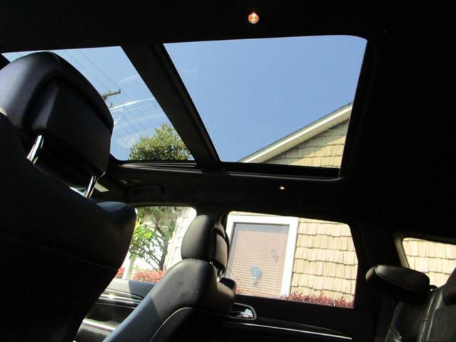 used 2022 Jeep Grand Cherokee car, priced at $32,900