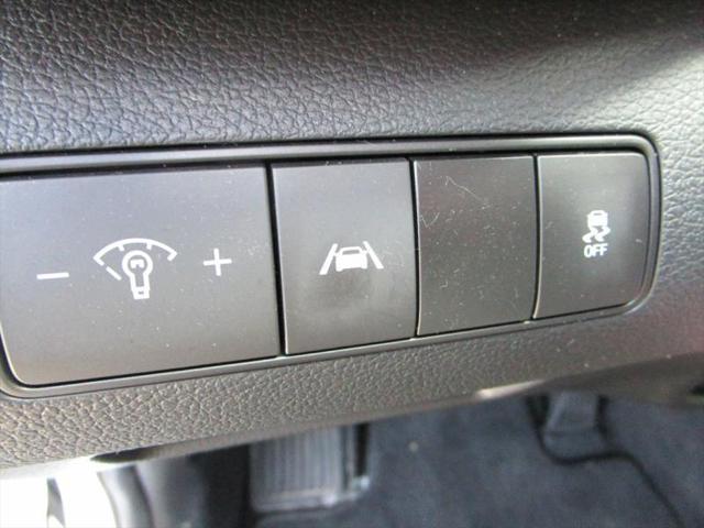 used 2022 Hyundai Santa Fe car, priced at $24,990