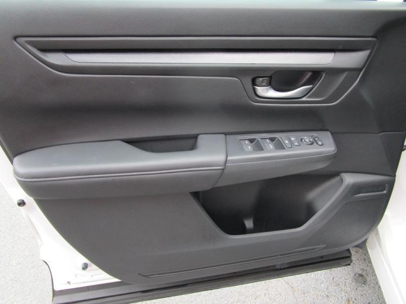 used 2024 Honda CR-V car, priced at $30,900