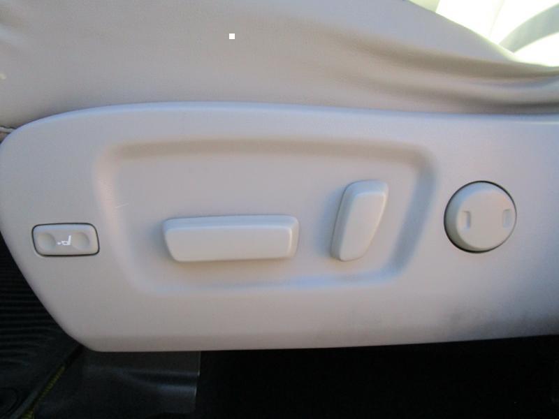 used 2017 Toyota Highlander car, priced at $23,400