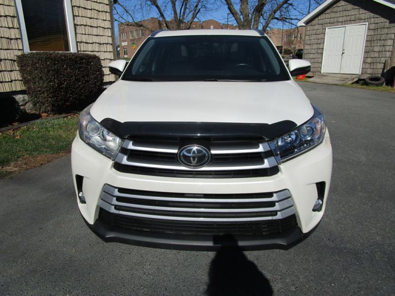 used 2017 Toyota Highlander car, priced at $23,400