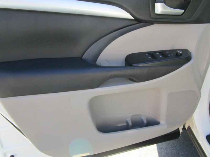 used 2017 Toyota Highlander car, priced at $23,400