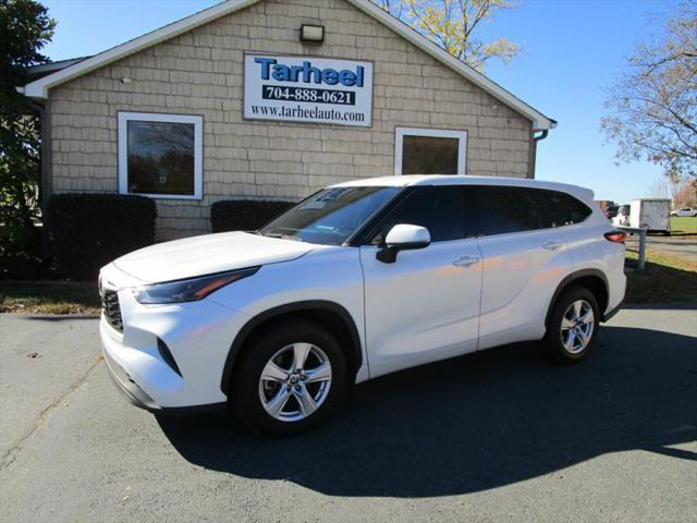 used 2022 Toyota Highlander car, priced at $31,990