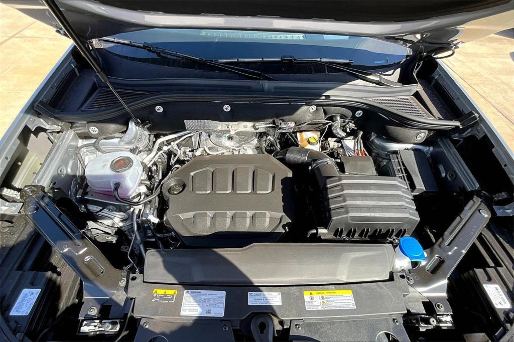 new 2026 Volkswagen Atlas car, priced at $50,184