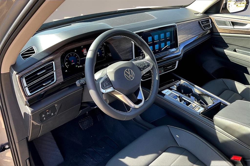 new 2026 Volkswagen Atlas car, priced at $50,184