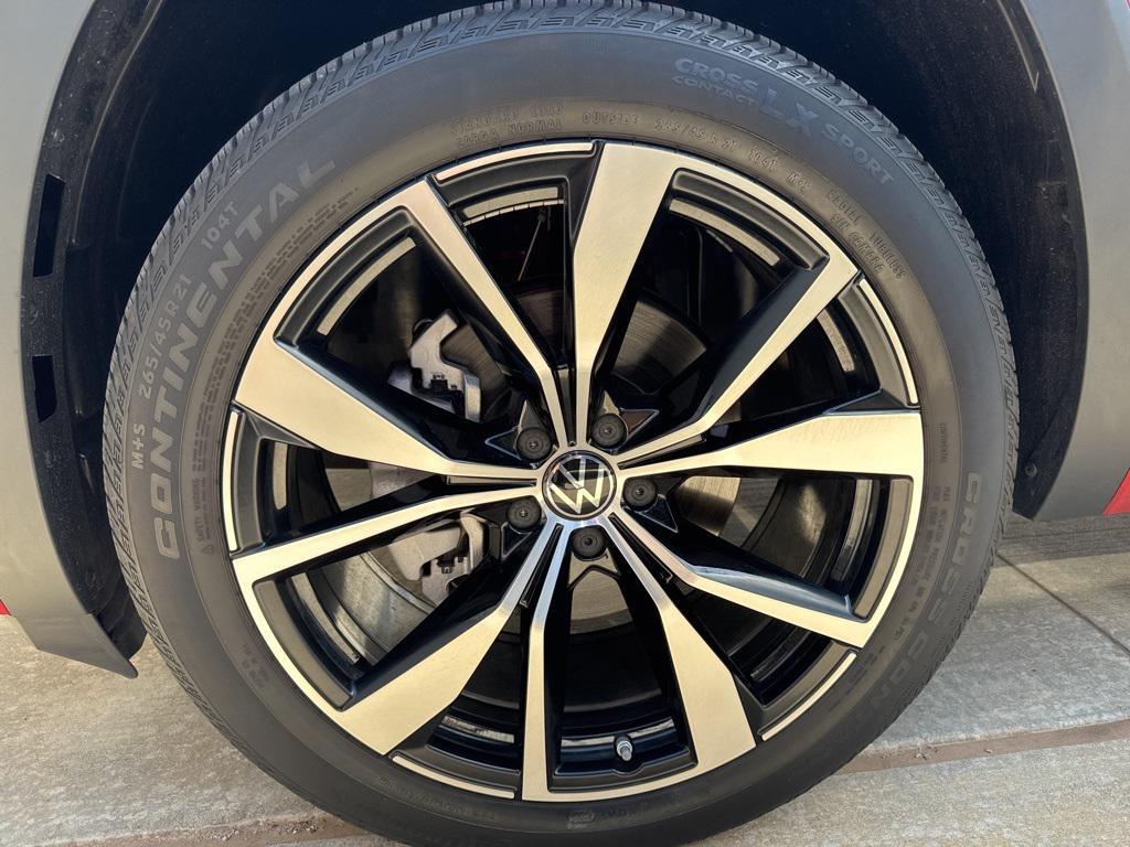 new 2025 Volkswagen Atlas Cross Sport car, priced at $48,872