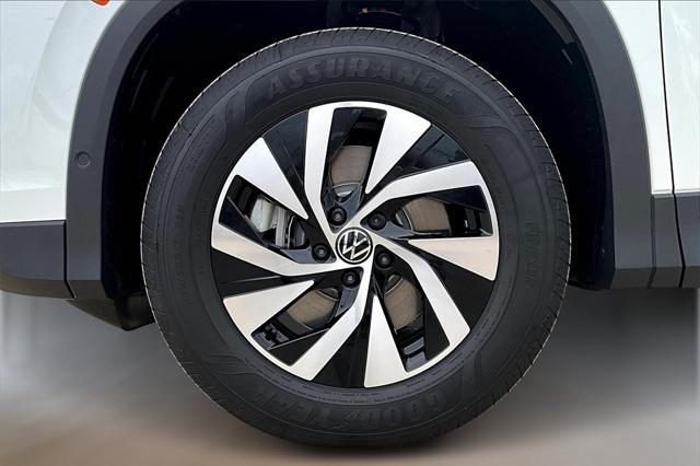 new 2025 Volkswagen Tiguan car, priced at $32,261