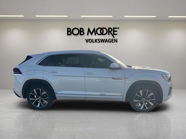 new 2025 Volkswagen Atlas Cross Sport car, priced at $51,675