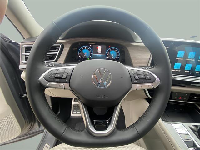 new 2025 Volkswagen Atlas car, priced at $52,348