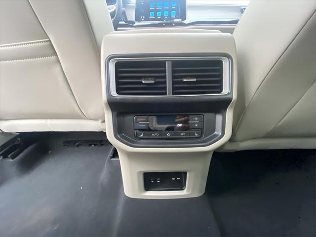 new 2025 Volkswagen Atlas car, priced at $52,348