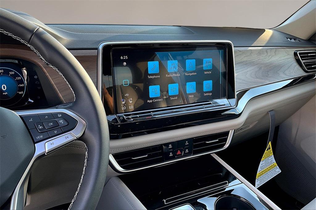new 2026 Volkswagen Atlas car, priced at $46,371