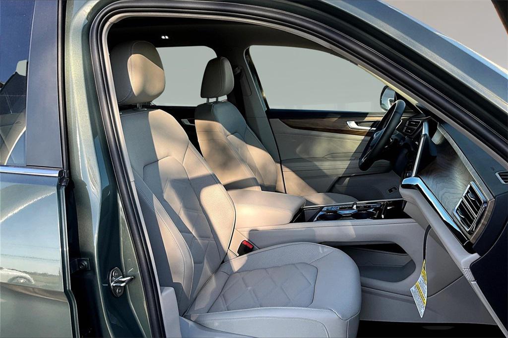 new 2026 Volkswagen Atlas car, priced at $46,371