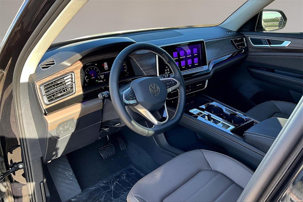 new 2025 Volkswagen Atlas car, priced at $45,572