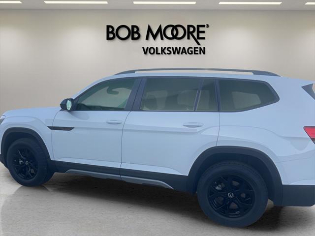 new 2025 Volkswagen Atlas car, priced at $45,057
