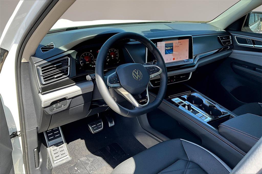 new 2025 Volkswagen Atlas car, priced at $44,057