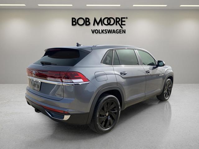 new 2025 Volkswagen Atlas Cross Sport car, priced at $43,603