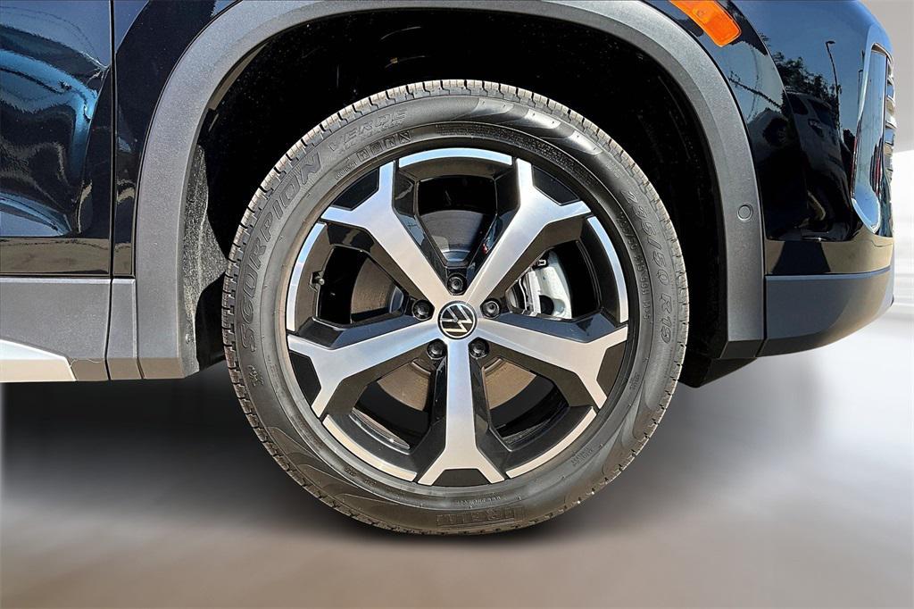 new 2025 Volkswagen Tiguan car, priced at $36,270