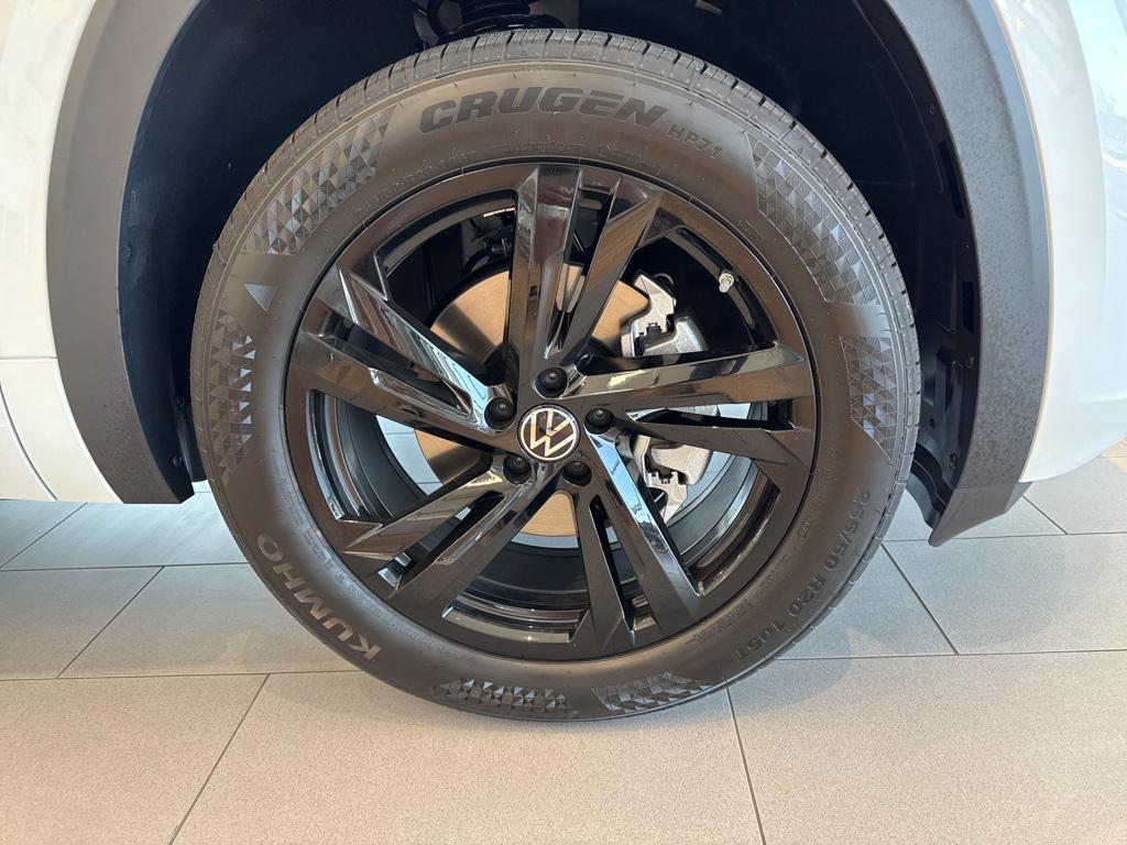 new 2026 Volkswagen Atlas Cross Sport car, priced at $51,292