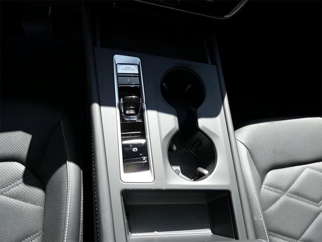 new 2025 Volkswagen Atlas car, priced at $39,961