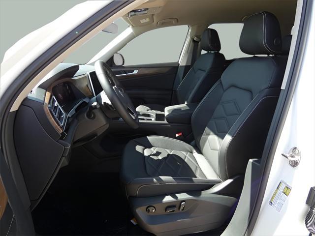 new 2025 Volkswagen Atlas car, priced at $39,961