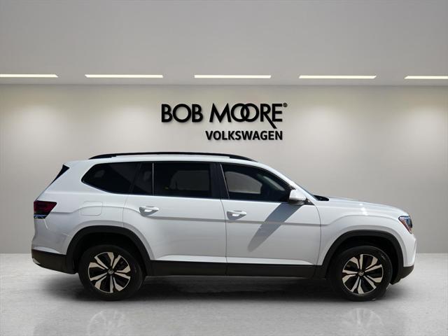 new 2025 Volkswagen Atlas car, priced at $39,961
