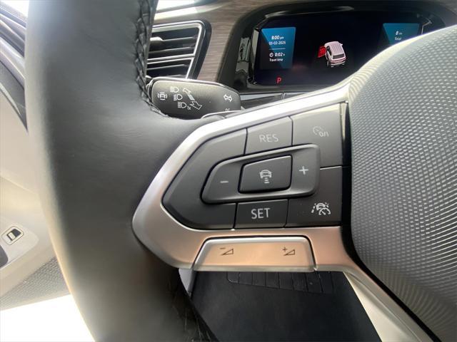 new 2025 Volkswagen Atlas car, priced at $51,911