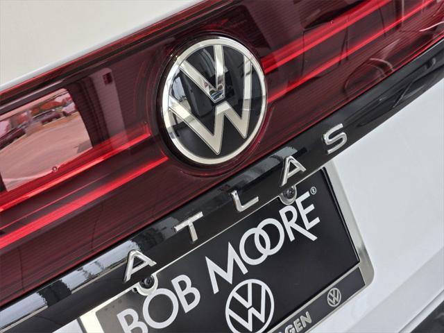 new 2024 Volkswagen Atlas car, priced at $50,622